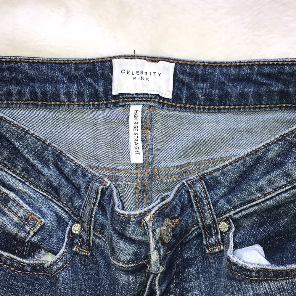 Distressed High Rise Jeans - Picture 4 of 6